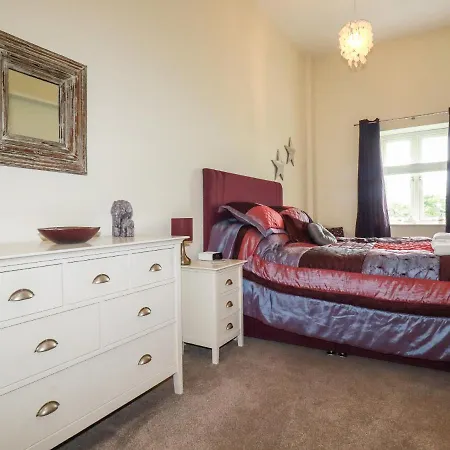 Pen-y-les Holiday home